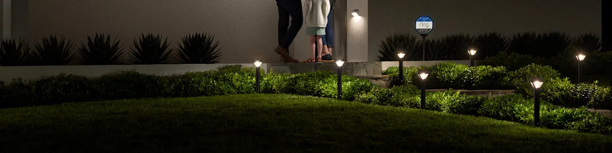 Ring Smart Lighting Steplight Outdoor image 3